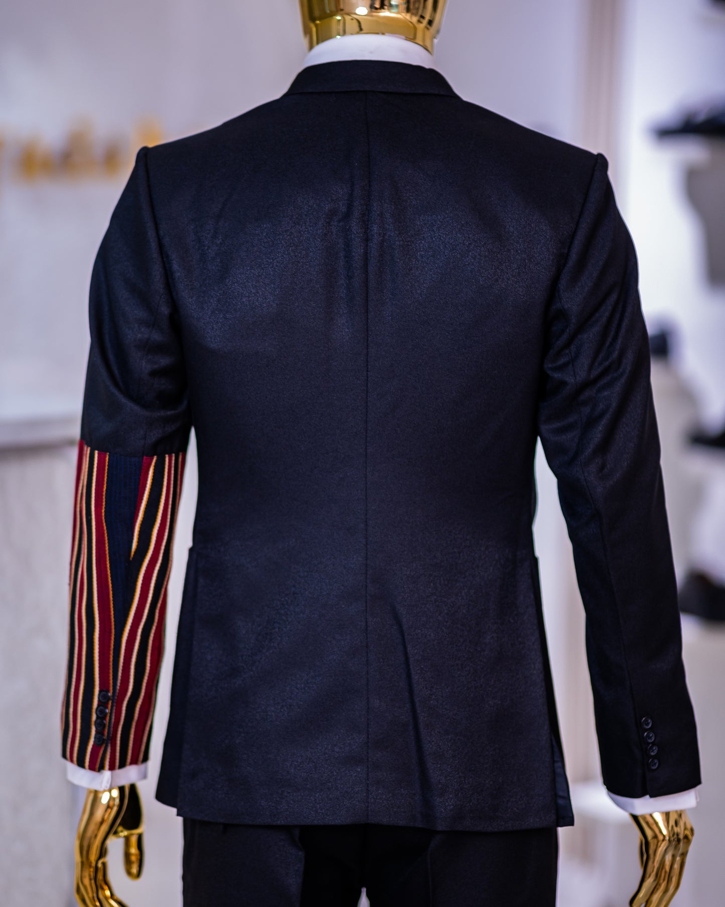 The Akinwole Deluxe Suit (black)