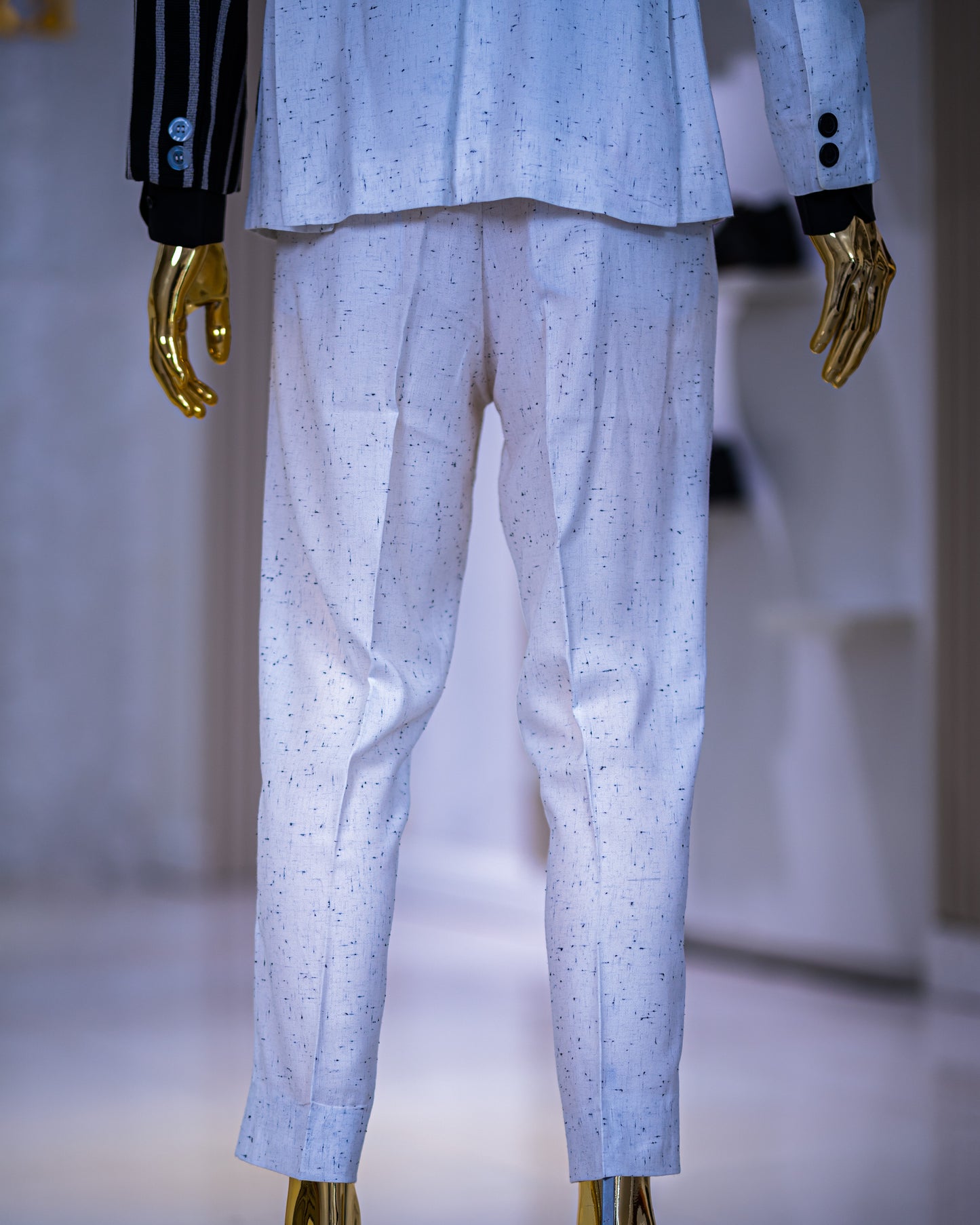 The Akinwole Deluxe Suit (white)