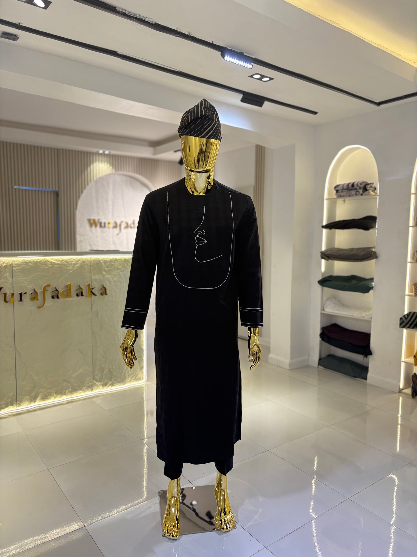 THE MELECH KAFTAN - BLACK