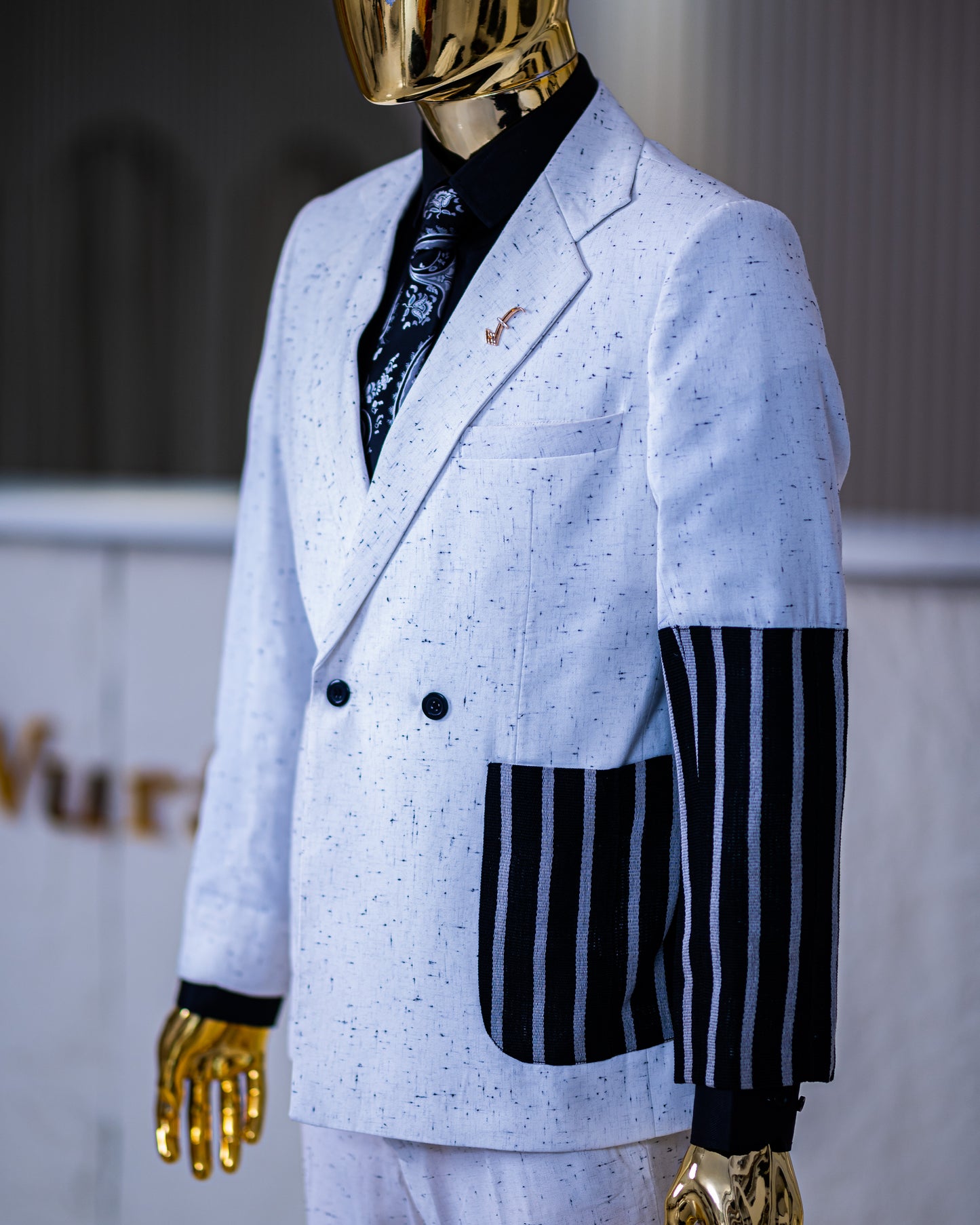 The Akinwole Deluxe Suit (white)