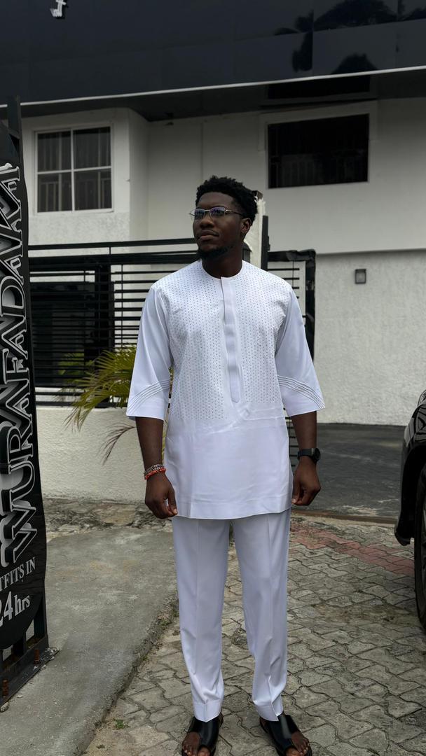 THE AFOLAMI KAFTAN - white