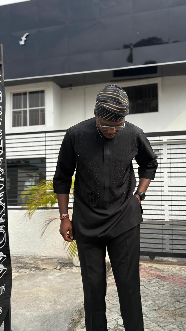 THE AFOLAMI KAFTAN - Black